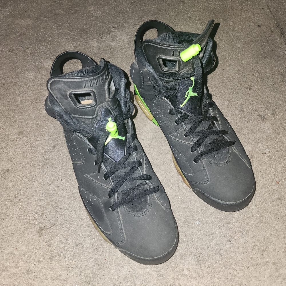Mens jordan 6,s Size 12